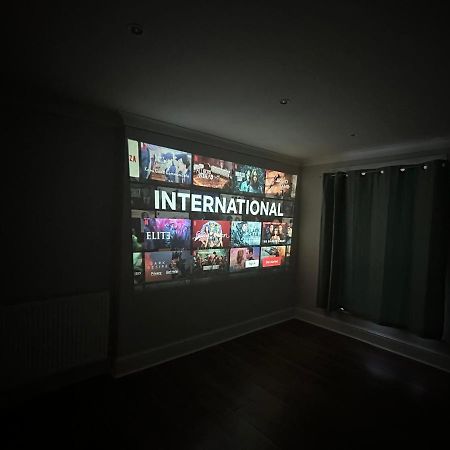 Liverpool Street Green Bedroom Лондон Экстерьер фото